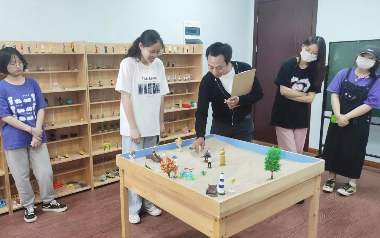 鸠江浙江药科职业大学