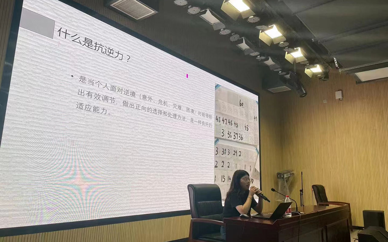 鸠江董玉娣中学